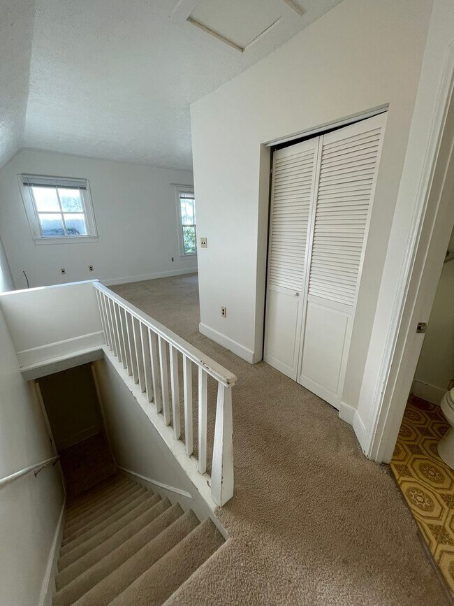 Foto del edificio - 321 E Cross St