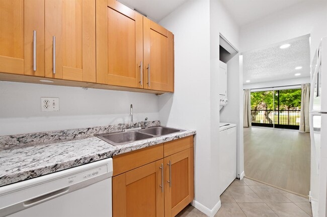 Foto del edificio - 4276 NW 89th Ave