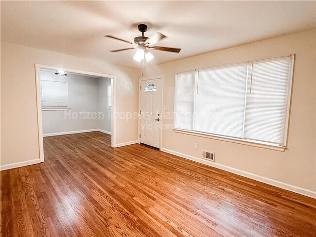 Foto del edificio - 6057 Dodgen Rd SW