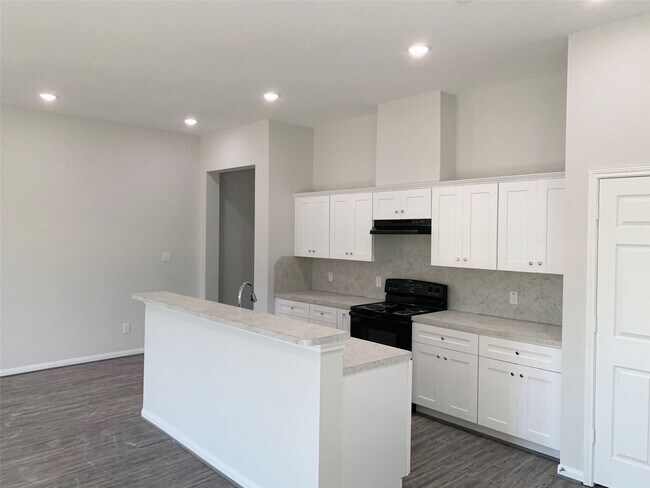 Foto del edificio - 22423 Woodlake Rd