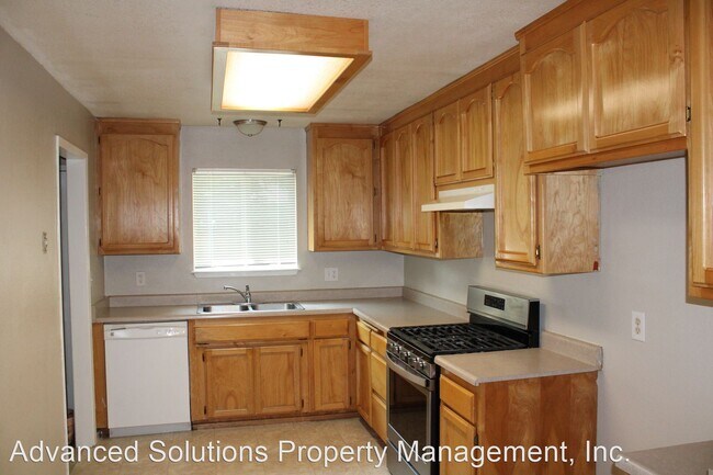 Building Photo - 4 br, 2 bath House - 2075 Galaxy Way