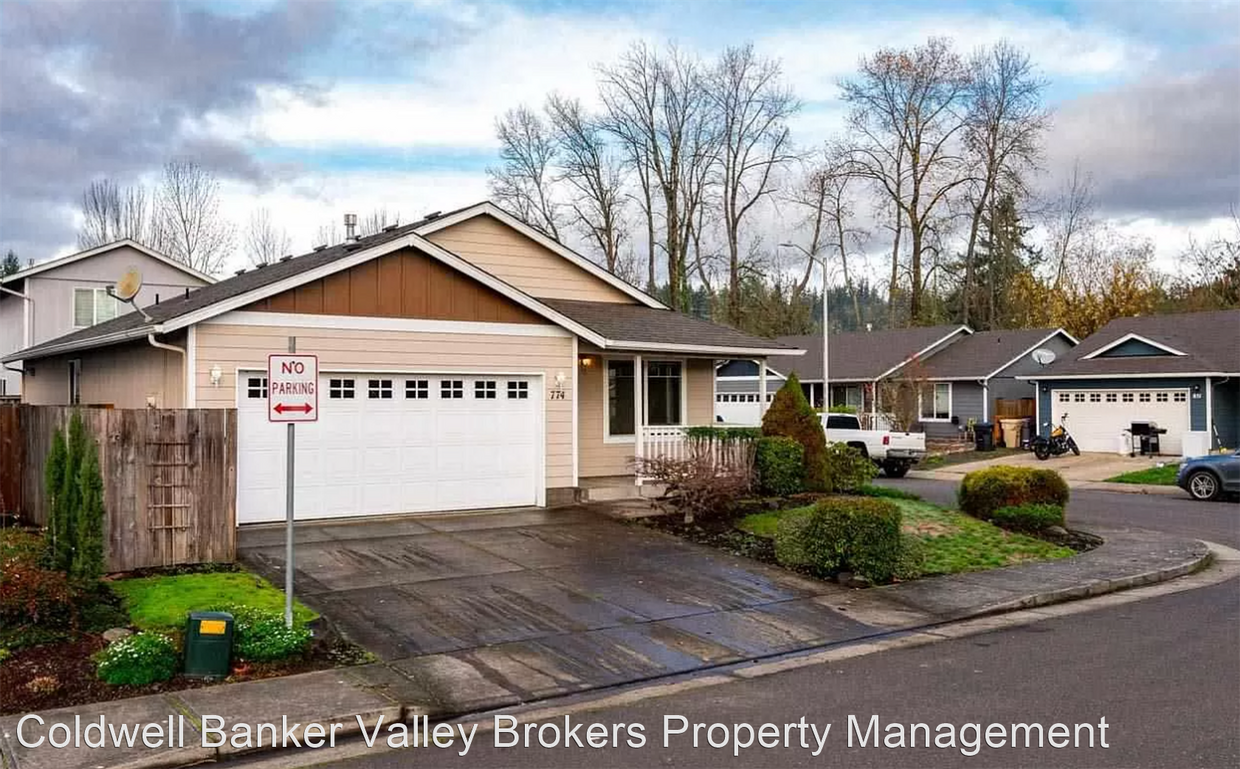 Primary Photo - 3 br, 2 bath House - 774 Turning Leaf Stre...