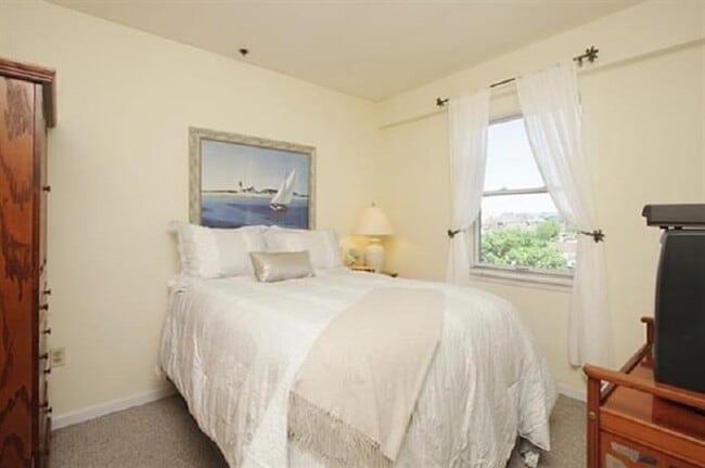 Foto del edificio - 84 Bloomfield St