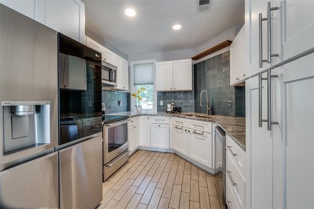 Primary Photo - 4040 Avondale Ave