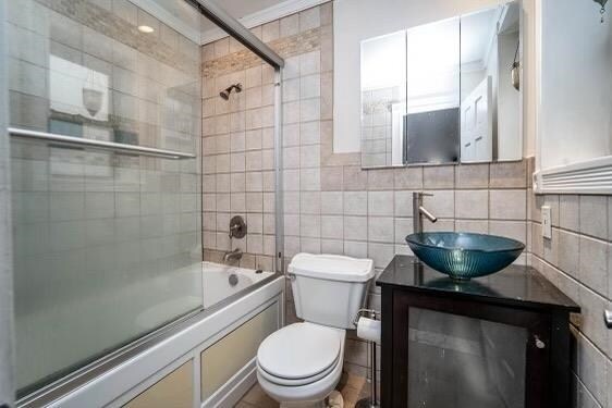 Foto del edificio - 108 Waldo Ave