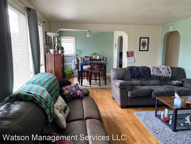 Foto del edificio - 3 br, 1 bath House - 1148 18th St