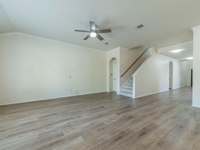 Foto del edificio - 18705 Falcon Pointe Blvd