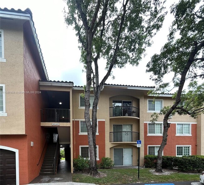Building Photo - 4149 N Haverhill Rd