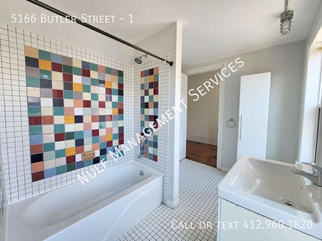 Foto del edificio - 5166 Butler St