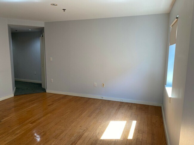 Foto del edificio - 528 Commonwealth Ave