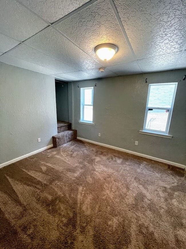 Building Photo - 244 Hazelwood Ave