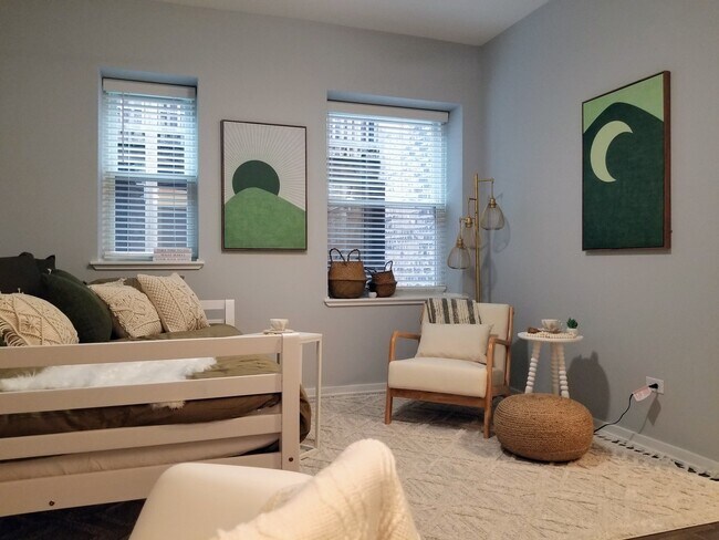 Foto del edificio - 5240 N Winthrop Ave