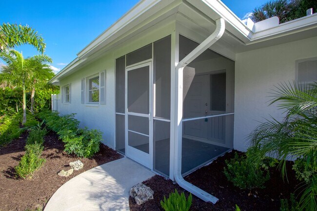 Building Photo - ***COCONUT RIVER ** *3/2 SINGLE  FAMILY HO...