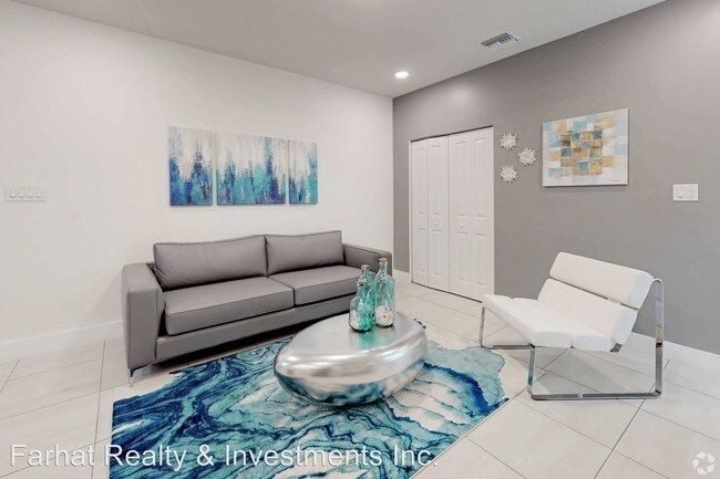Foto del edificio - 3920 Melaleuca Ln