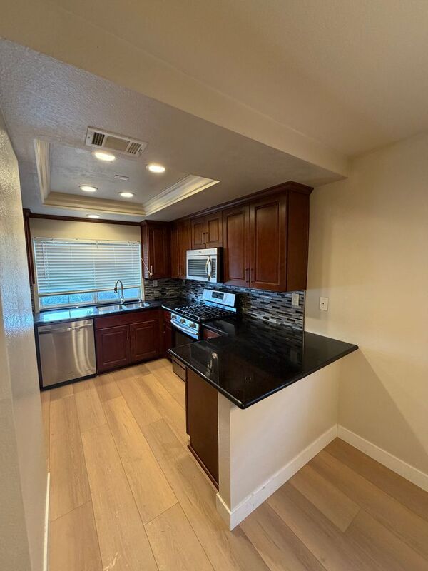 Foto del edificio - 28138 Bavaria Dr