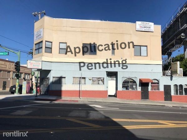 Primary Photo - 2 br, 1 bath 4plex - 1304 International Bl...
