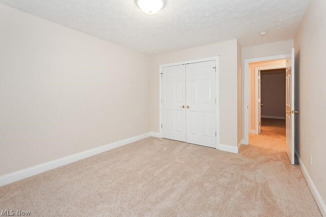 Building Photo - 3729 Edgehill Dr