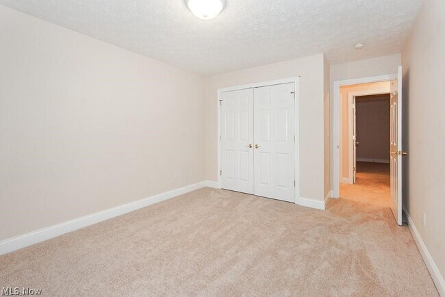 Foto del edificio - 3729 Edgehill Dr