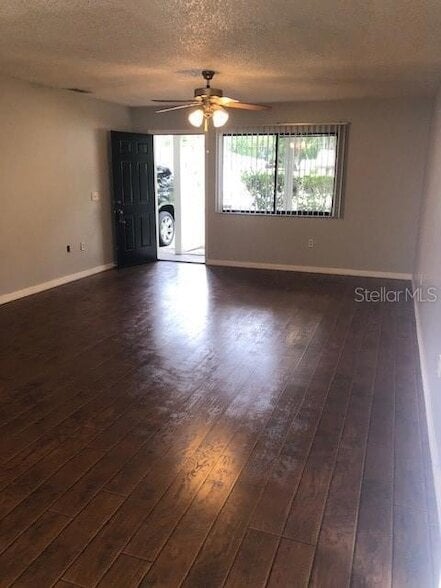 Foto del edificio - 810 E 20th St