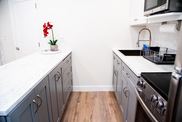 Foto del edificio - 8997 Keith Ave