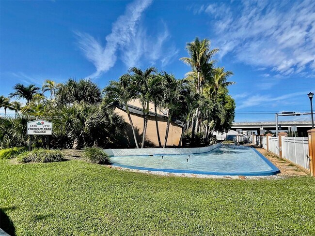 Building Photo - 6900 NW 166th Terrace
