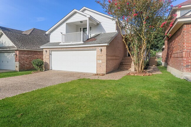 Foto del edificio - 112 Golfview Ct