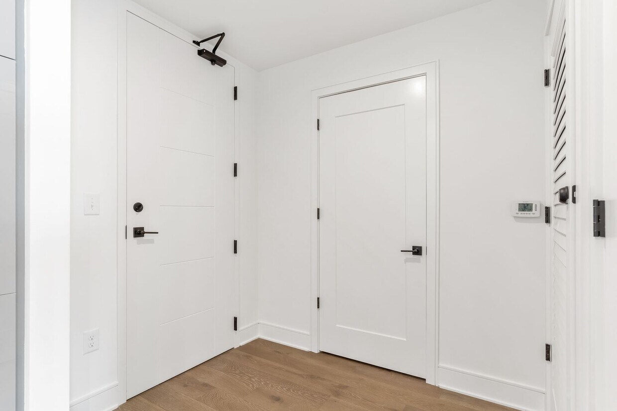 Primary Photo - Exciting 2 Bedroom 2 Bath High rise unit i...