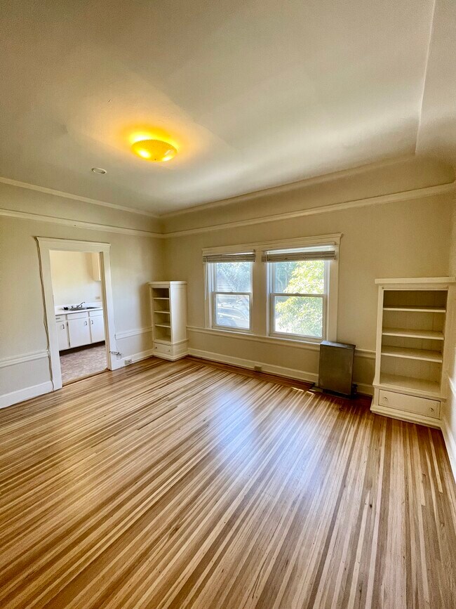 Foto del edificio - 250 Irving St