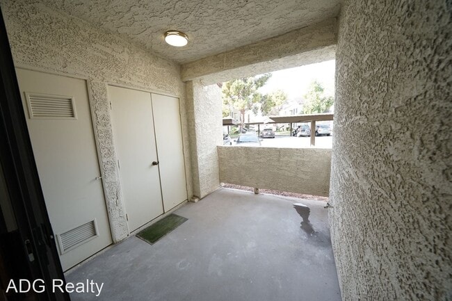 Foto del edificio - 1 br, 1 bath House - 4729 Nara Vista Way #...