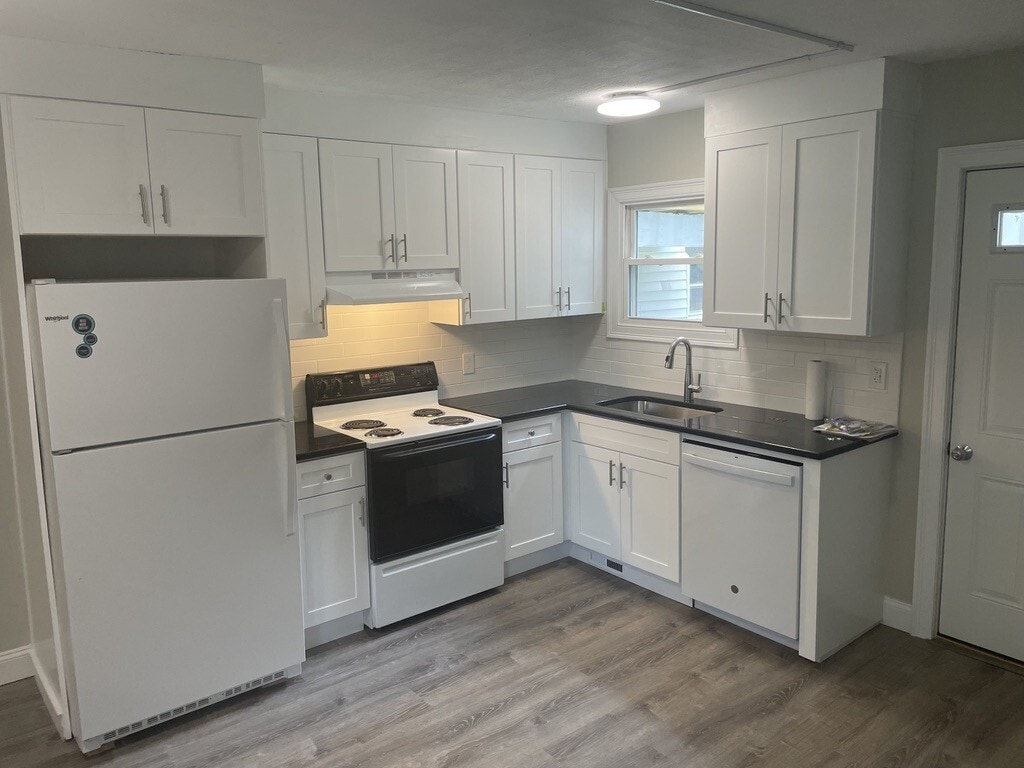 Photo - 36 S East St (Amherst, MA)