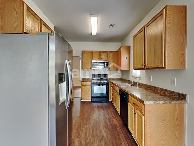 Building Photo - 188 Sioux Lane