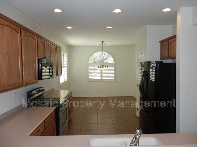 Foto del edificio - 3721 S Vineyard Ave