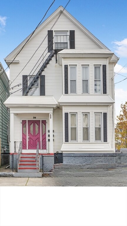Primary Photo - 94 Rockland St