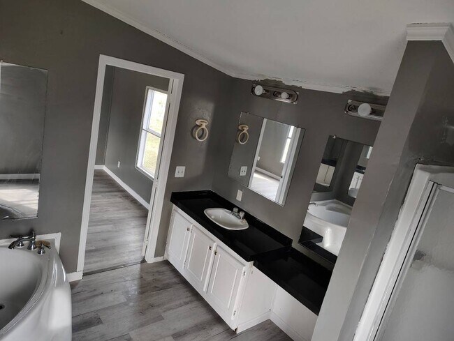 Foto del edificio - 507 Ridgecrest Dr