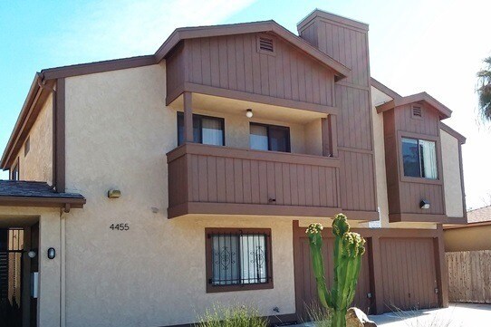 Foto del edificio - 4455-4465 Cherokee Ave