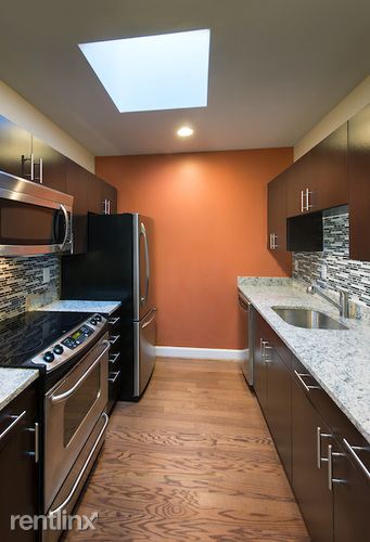 Building Photo - 32 Garrison St