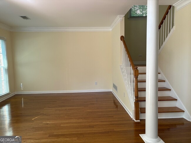 Building Photo - 6221 Woodlore Dr NW