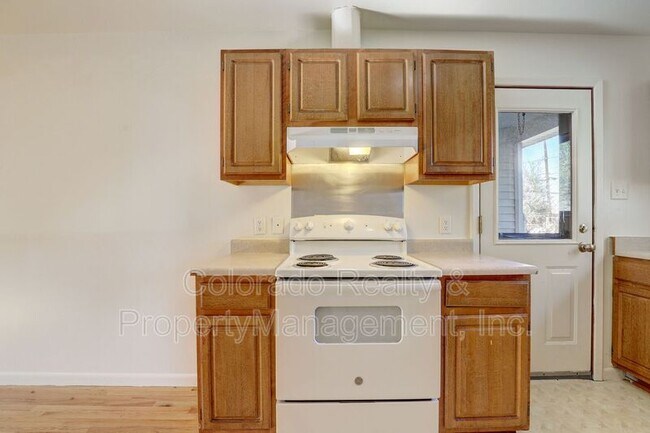 Building Photo - 2170 Reed Dr