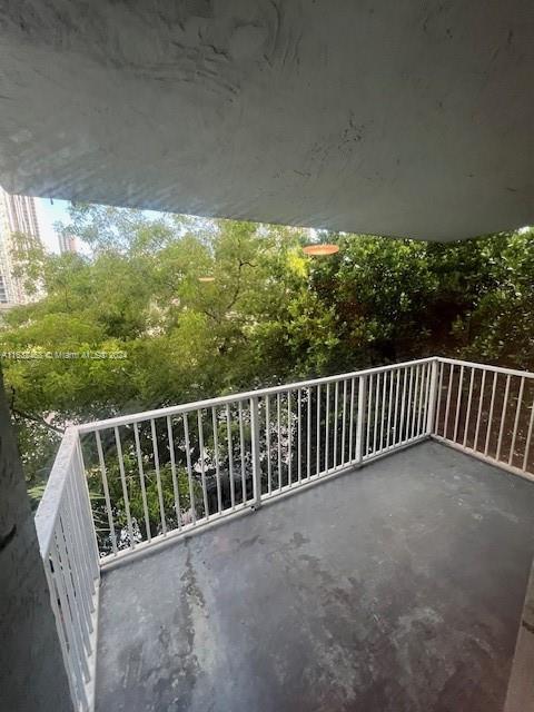 Building Photo - 800 N Miami Ave