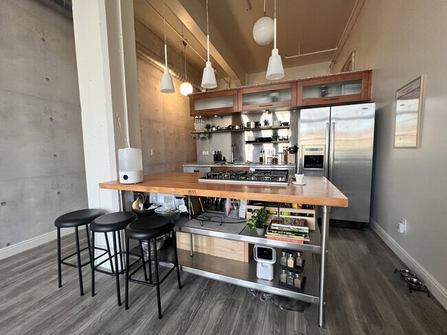 Foto del edificio - 163 W 200 S