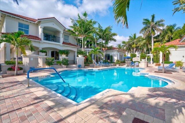 Foto principal - 2221 Tuscany Way