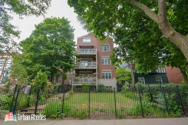 Building Photo - 4745 N Dover St