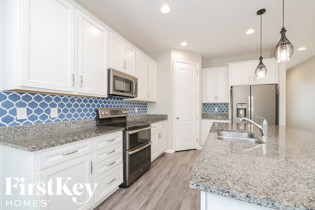 Foto del edificio - 261 Summershore Dr