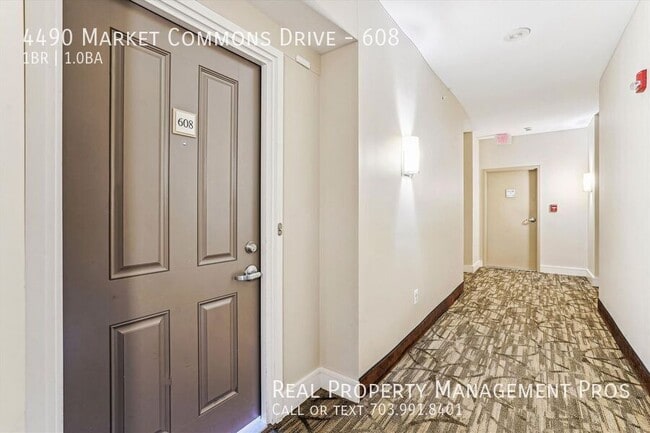 Building Photo - 4490 Market Commons Dr