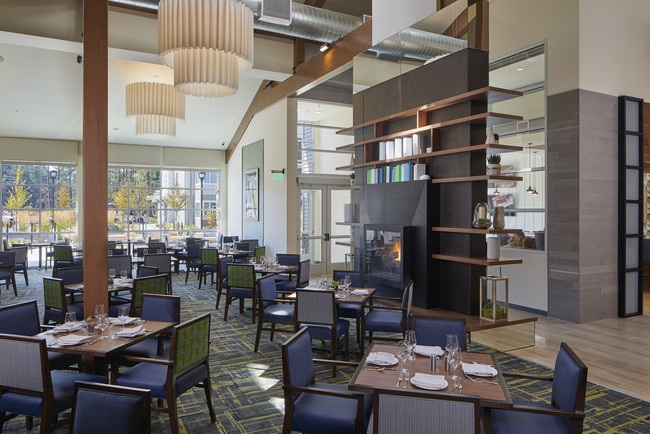 Ovation - Restaurante Modern-American - Revel Lacey