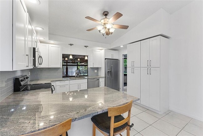 Building Photo - 8241 NW 54th Ct