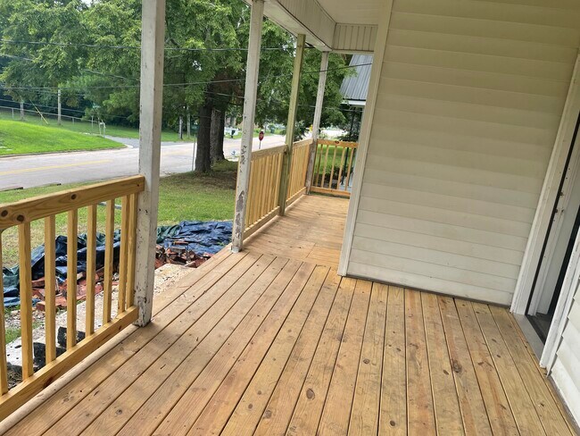 Foto del edificio - 1226 Old Wilkesboro Rd