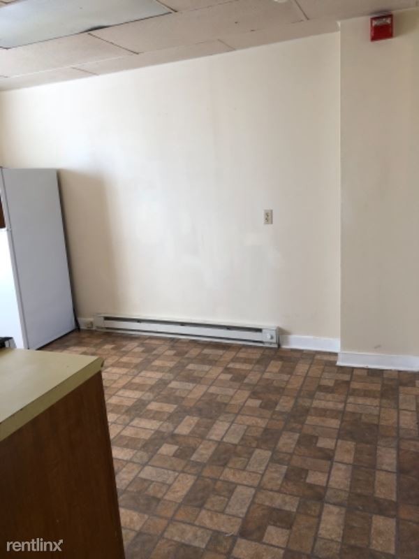 Foto del edificio - 216 W Madison St