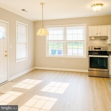 Building Photo - 9513 Hansonville Rd