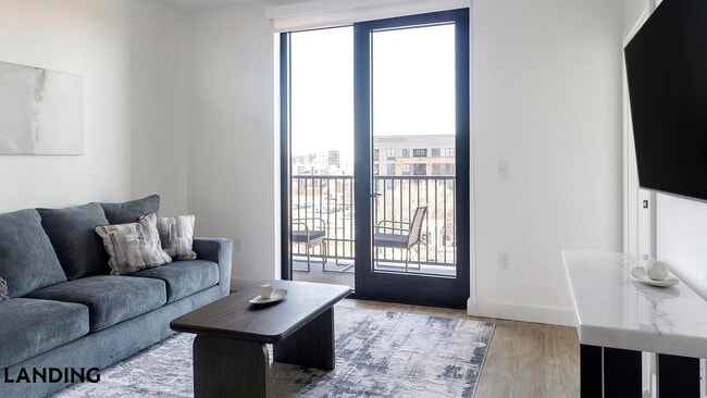 Foto del edificio - 1007 S Mint St